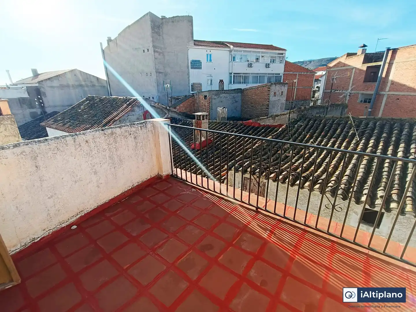 Casa pareada con terraza en venta en Baza, imagen 2