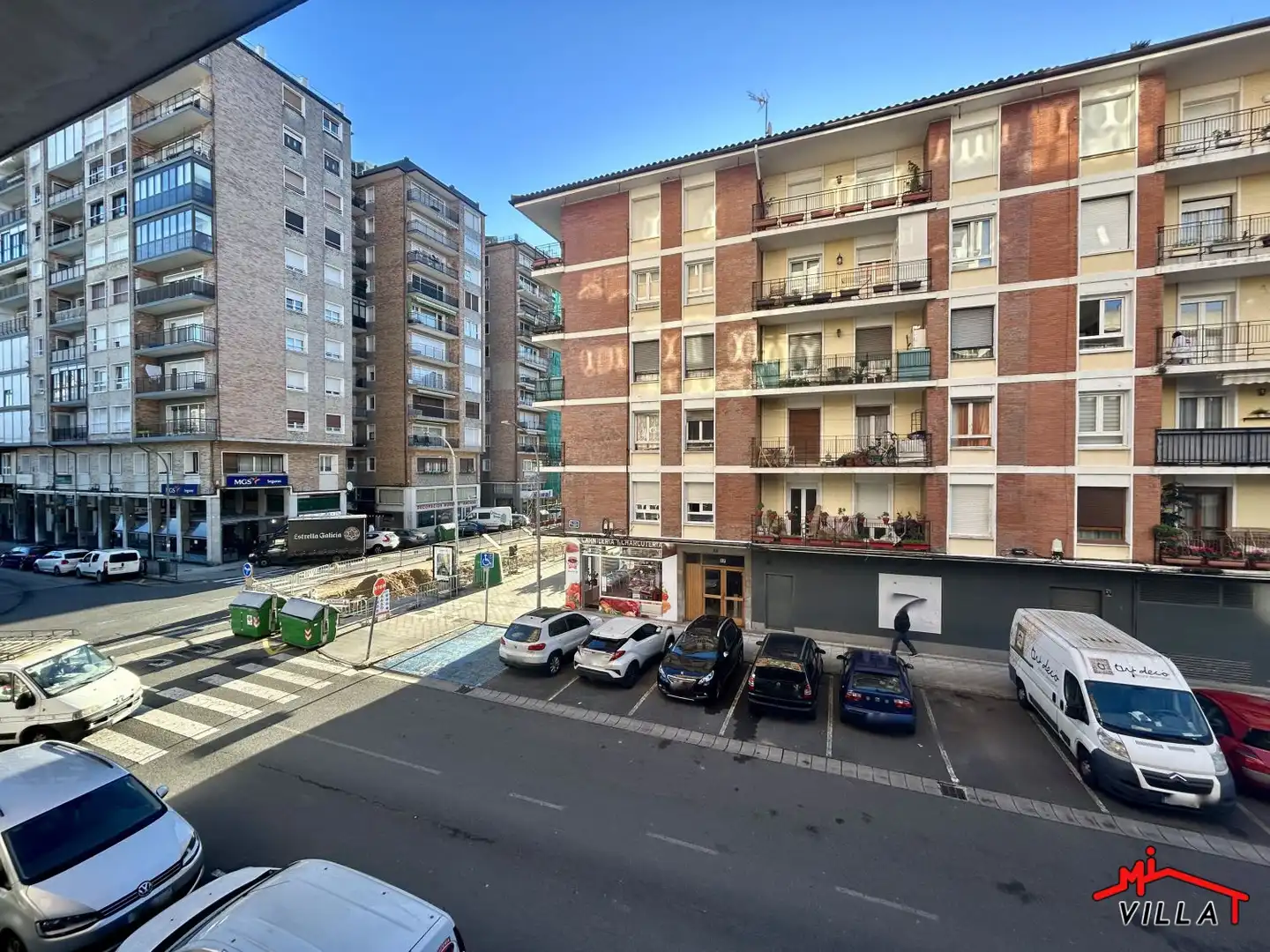 Vista exterior de Piso en venta en Laredo con Parquet y Amueblado