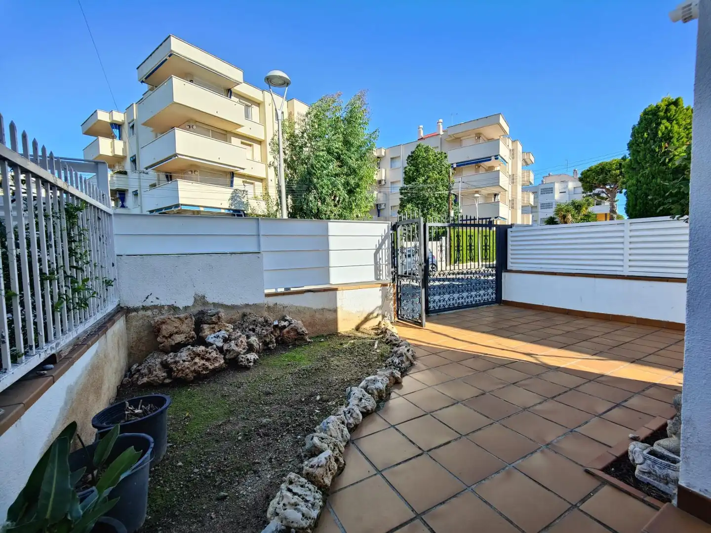 Terraza de Casa adosada en venta en Calafell con Aire acondicionado, Calefacción y Jardín privado