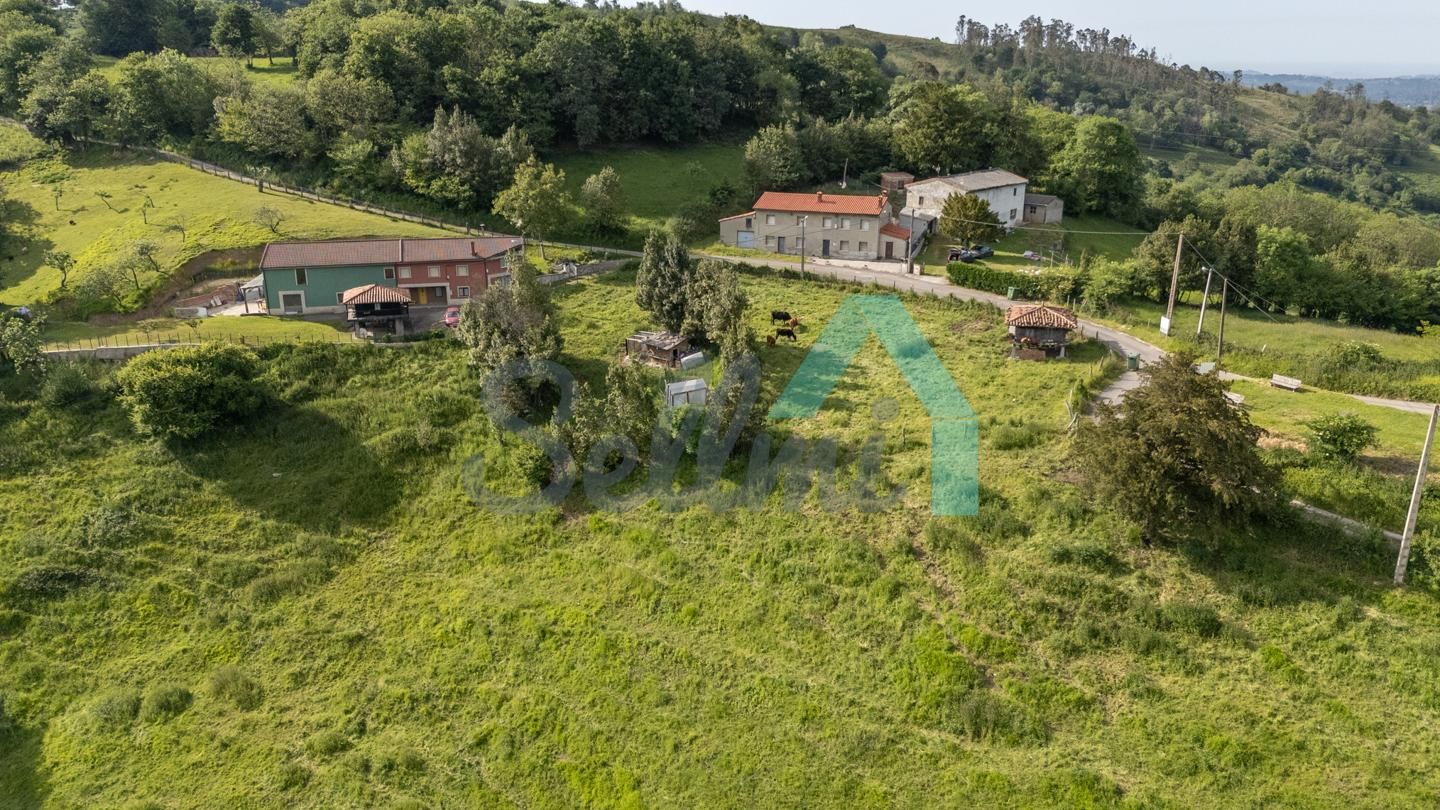 Residencial en venda en Oviedo 