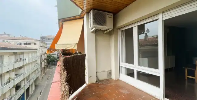 Terrassa de Pis en venda en Girona amb Aire condicionat, Traster i Balcó