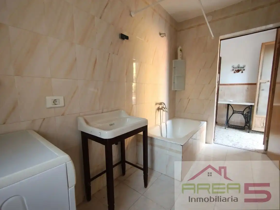 Chalet con piscina en venta en Oeste, imagen 18