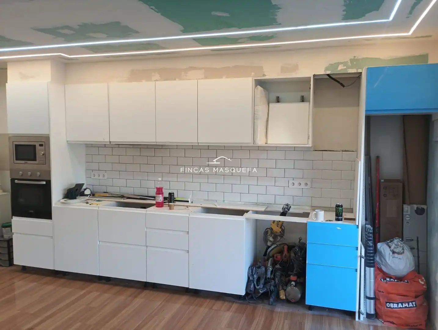 Kitchen of Detached homes for sale in El Vendrell  with Air Conditioner, Heating and Terrace