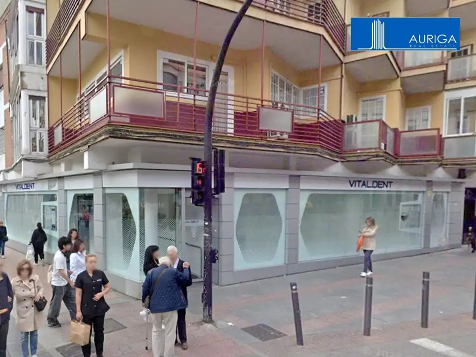 Local comercial en venda a Centro, imagen 3