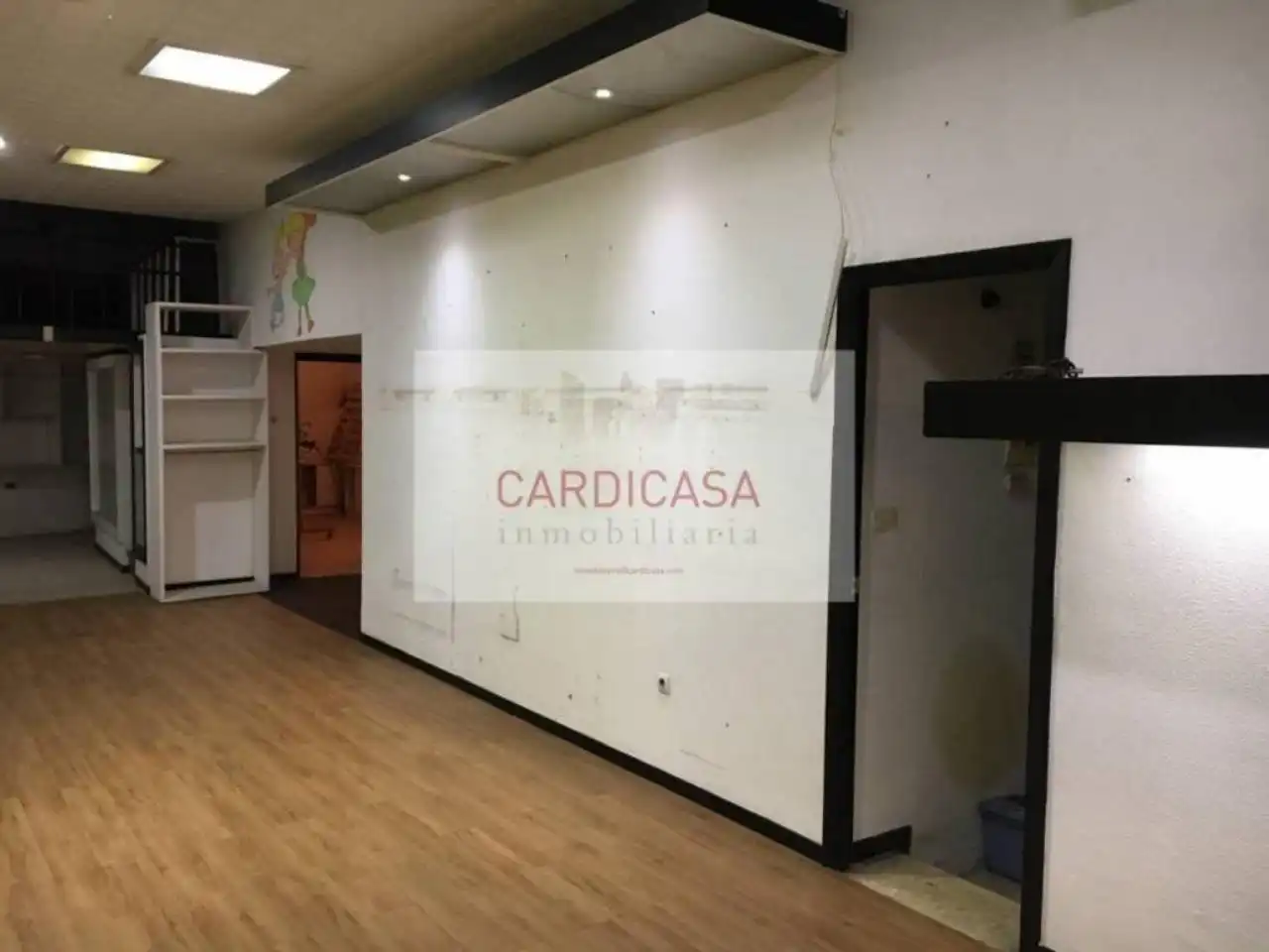 Local comercial en venta en TRAVESÍA DE VIGO, imagen 2