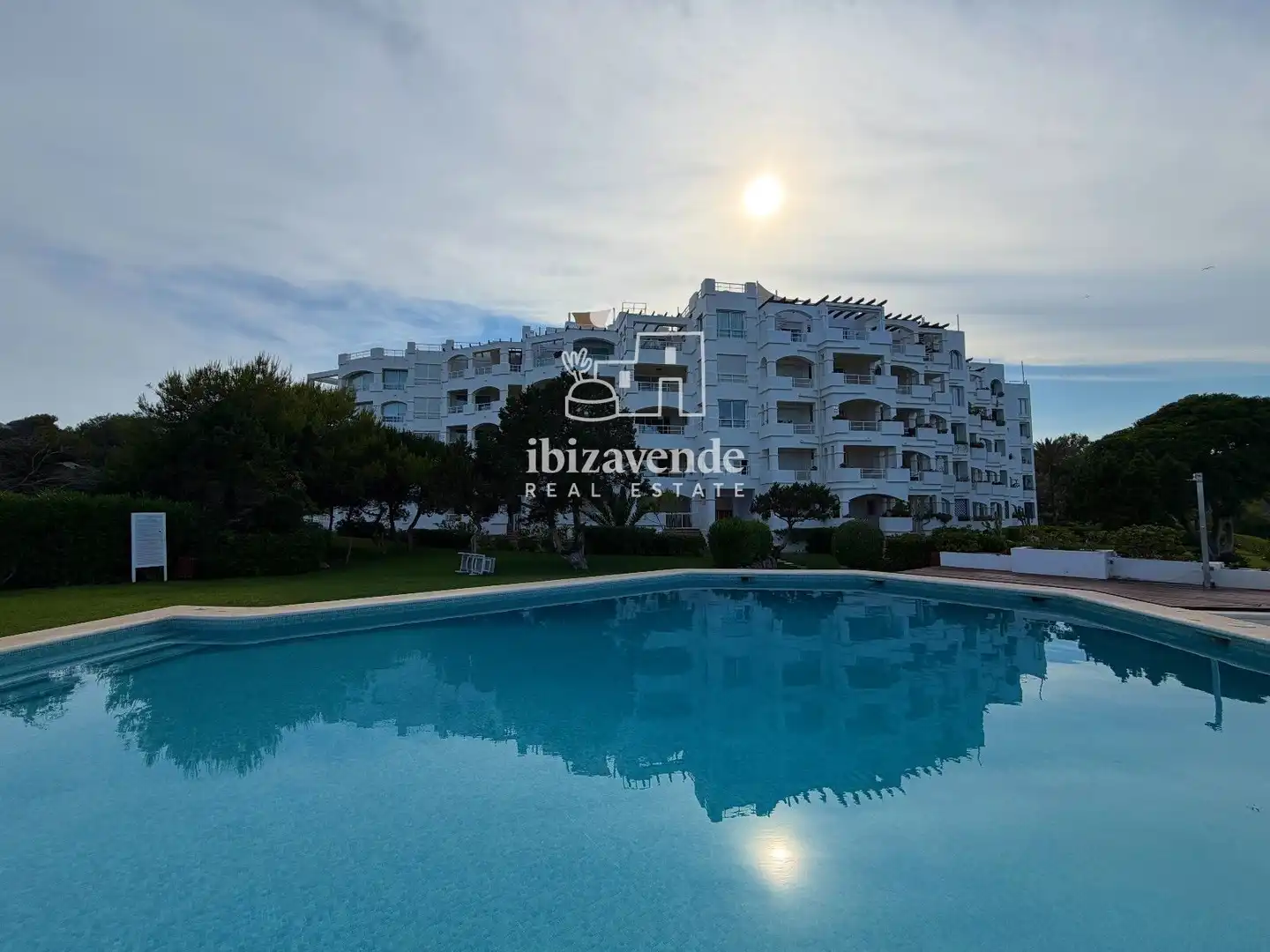 Exterior view of Flat for rent in Santa Eulària des Riu  with Air Conditioner, Terrace and Swimming Pool