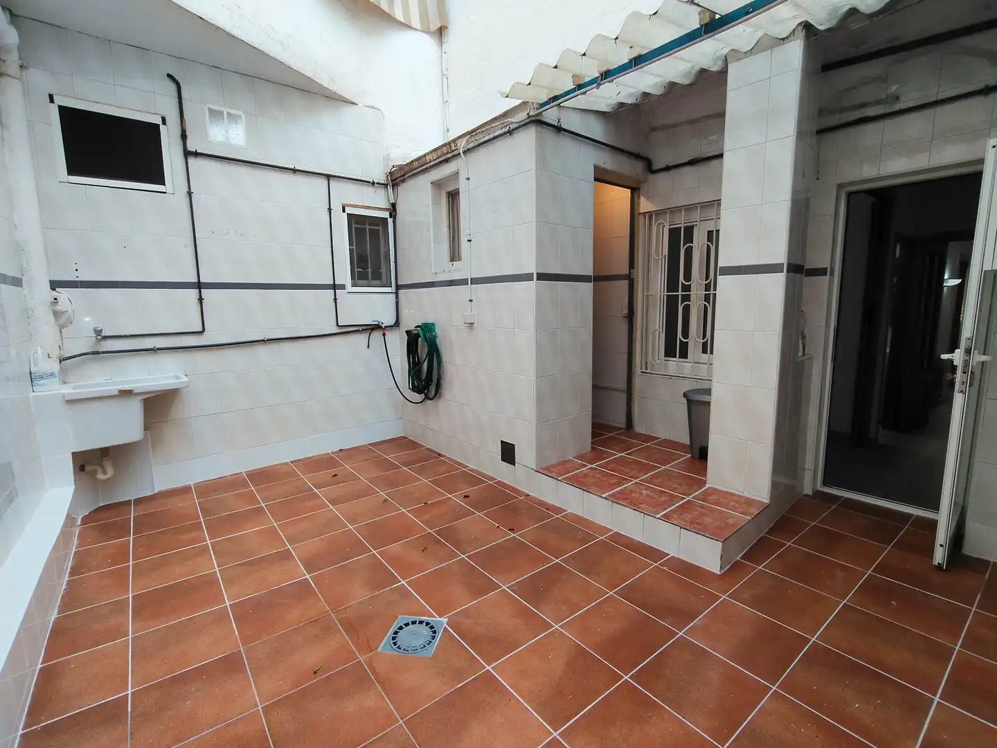 Piso en venta en Ripollet con Calefacción, Parquet y Terraza