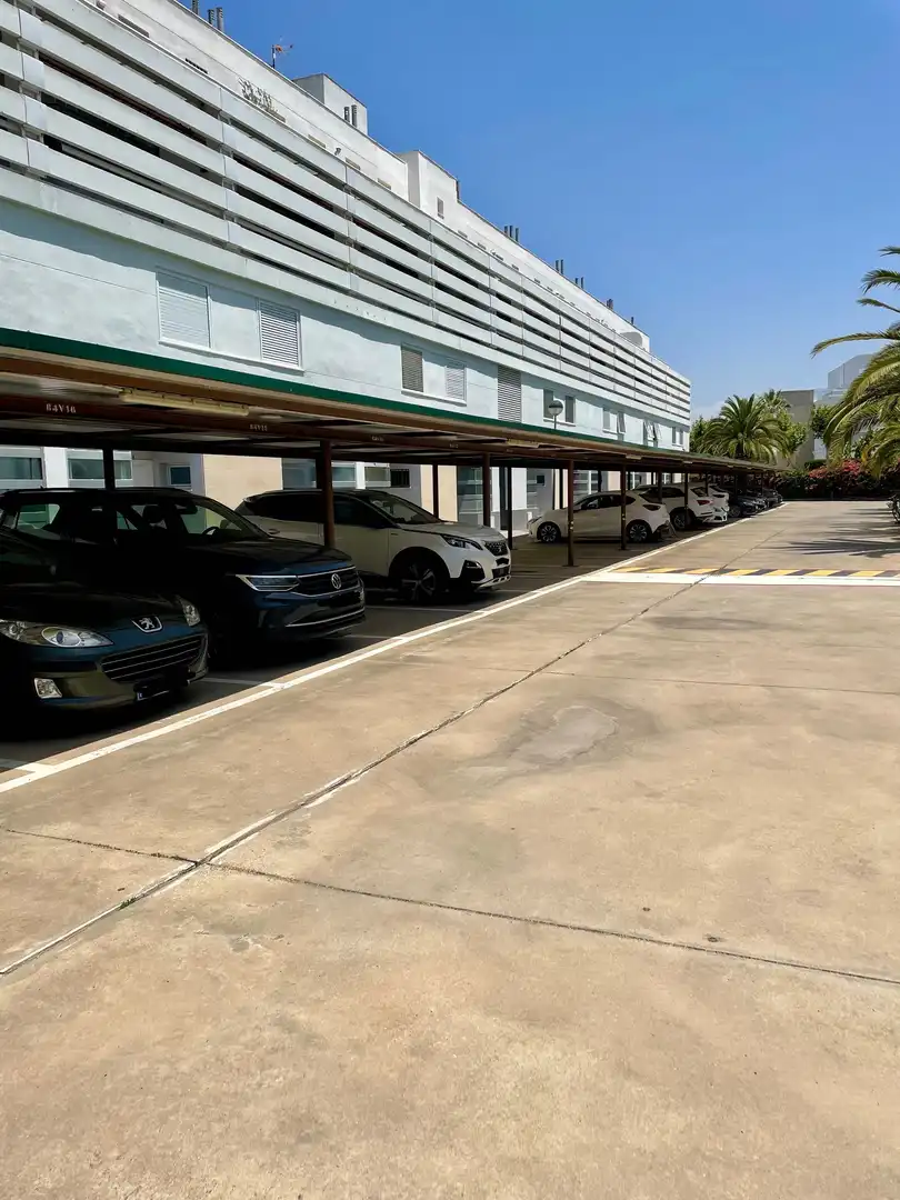 Apartment with terrace to rent in Avenida Torrebreva, imagen 4