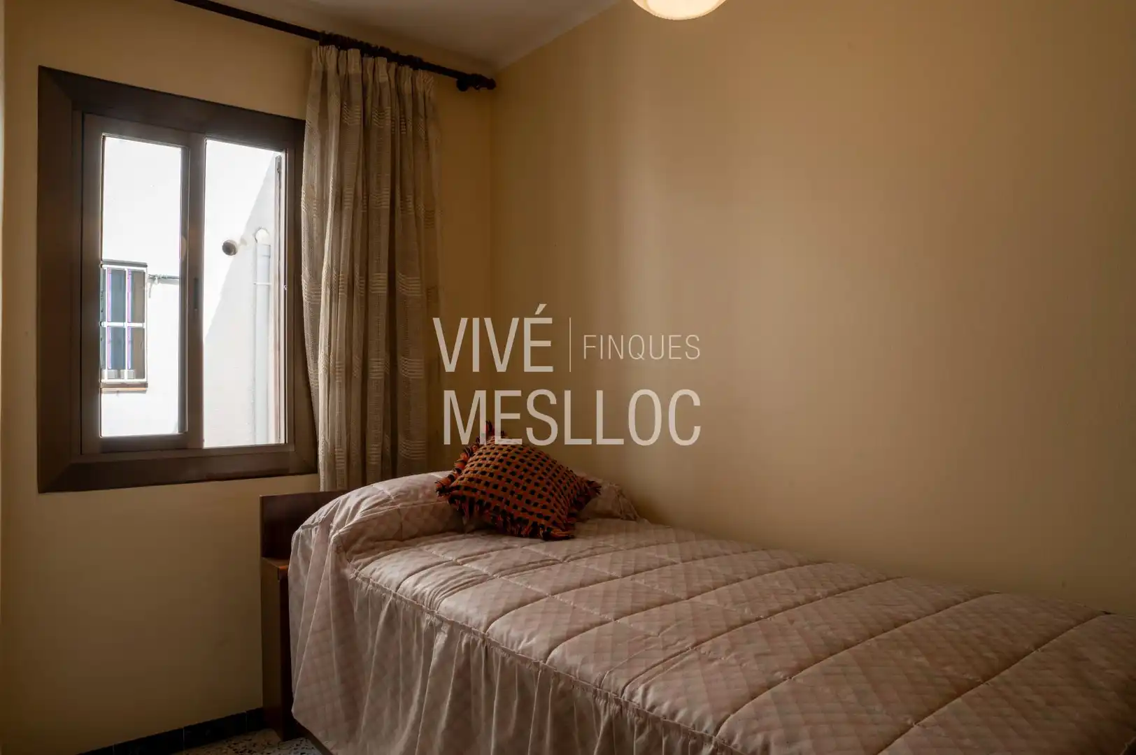 Bedroom of Flat for sale in El Masnou