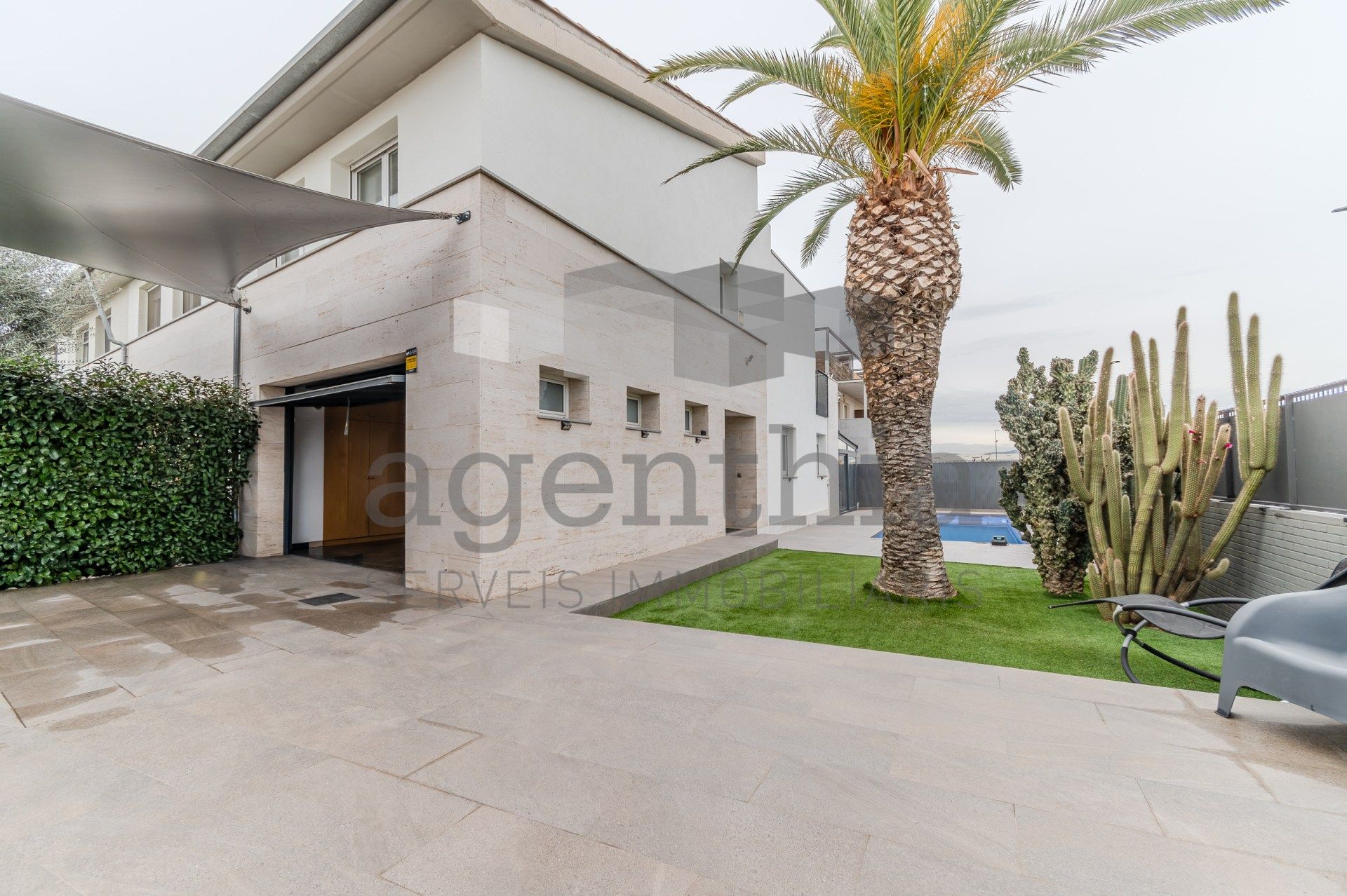 Vista exterior de Casa adosada en venta en Vilablareix con Aire acondicionado, Calefacción y Terraza