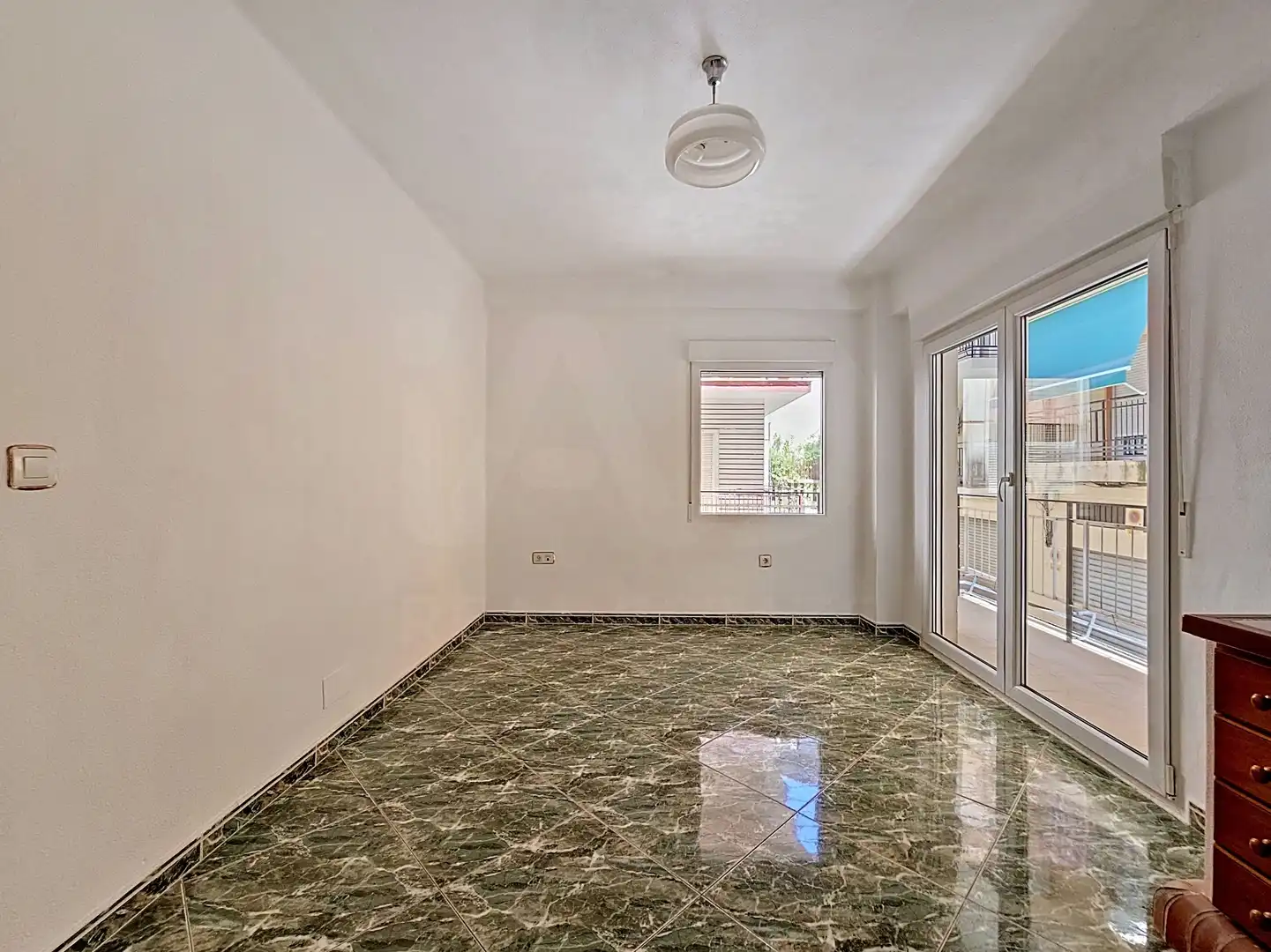 Balcony of Flat for sale in Granada  with Heating