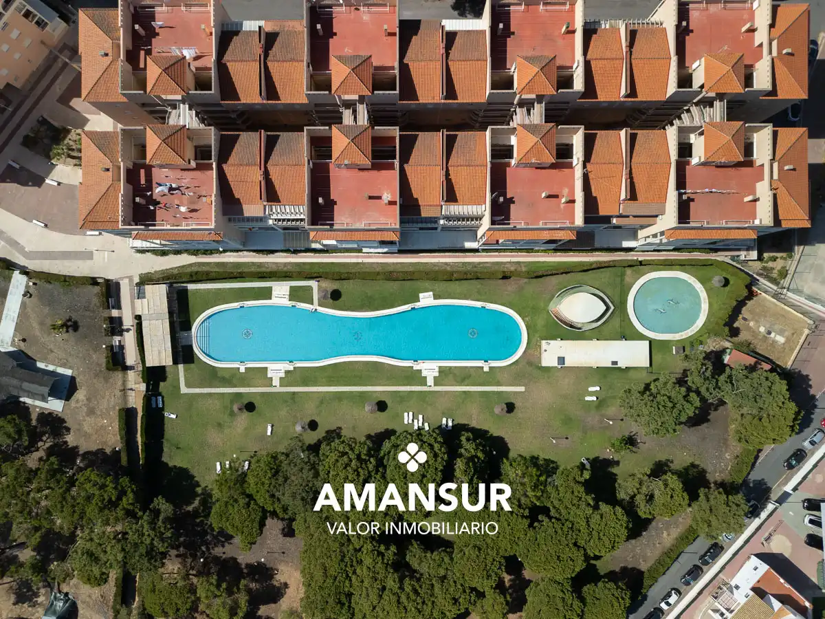 Piscina de Pis en venda en El Portil amb Aire condicionat, Terrassa i Traster