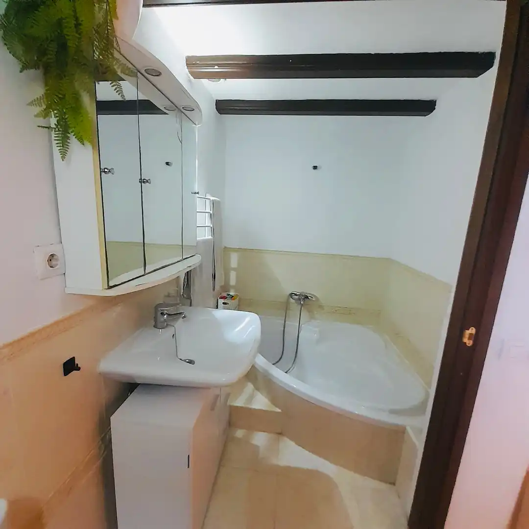 Badezimmer von Einfamilien-Reihenhaus zum Verkauf in Xaló mit Heizung, Terrasse und Abstellraum
