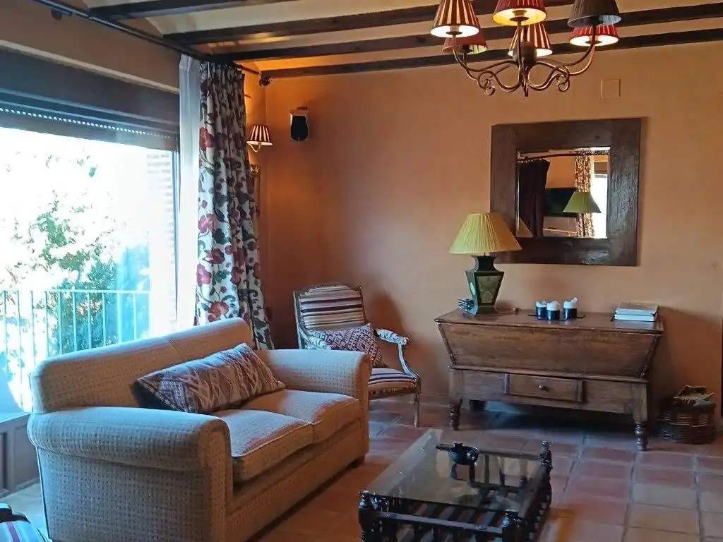 Living room of Buildings for sale in Navalonguilla