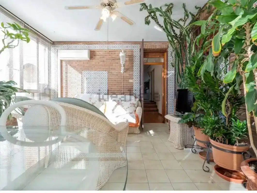 Sala d'estar de Casa o xalet en venda en El Olivar de Mirabal