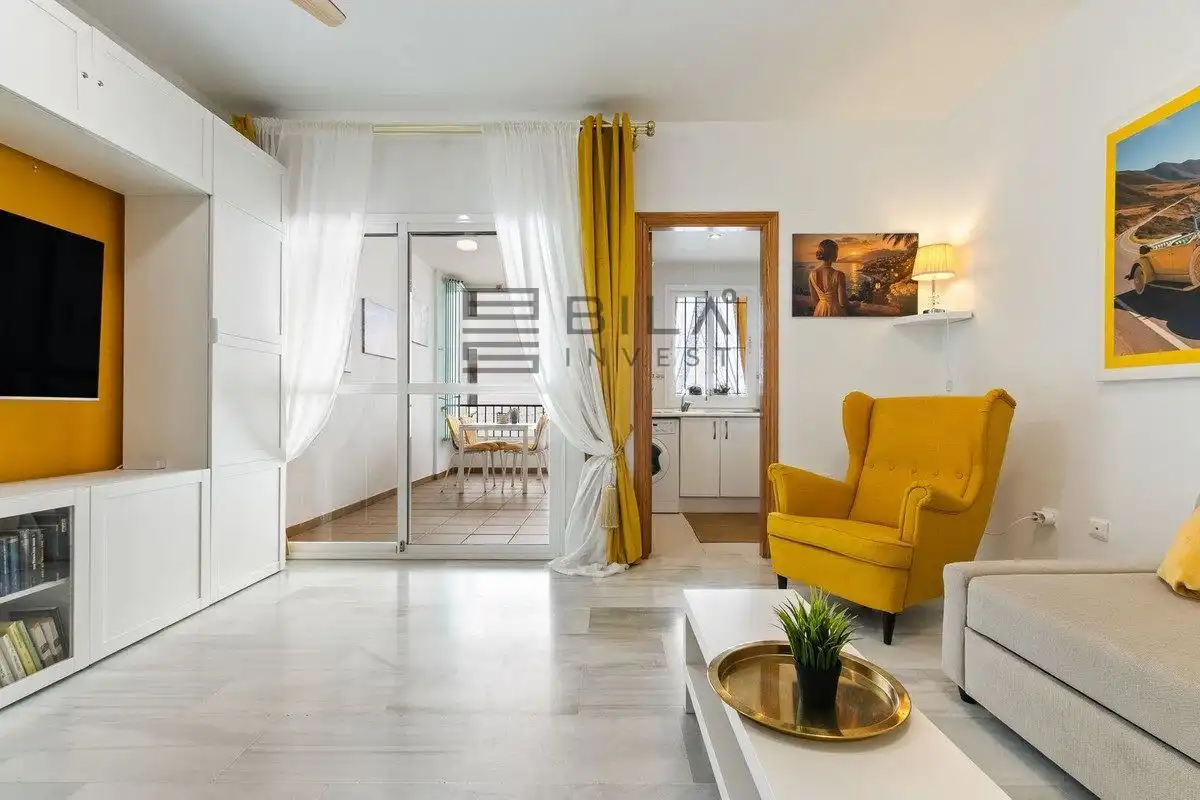 Sala d'estar de Pis en venda en Riviera del Sol