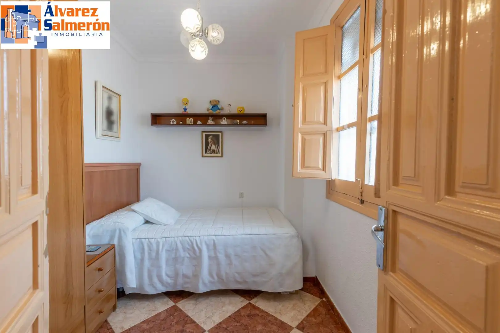 Habitación de Ático en venta en Granada