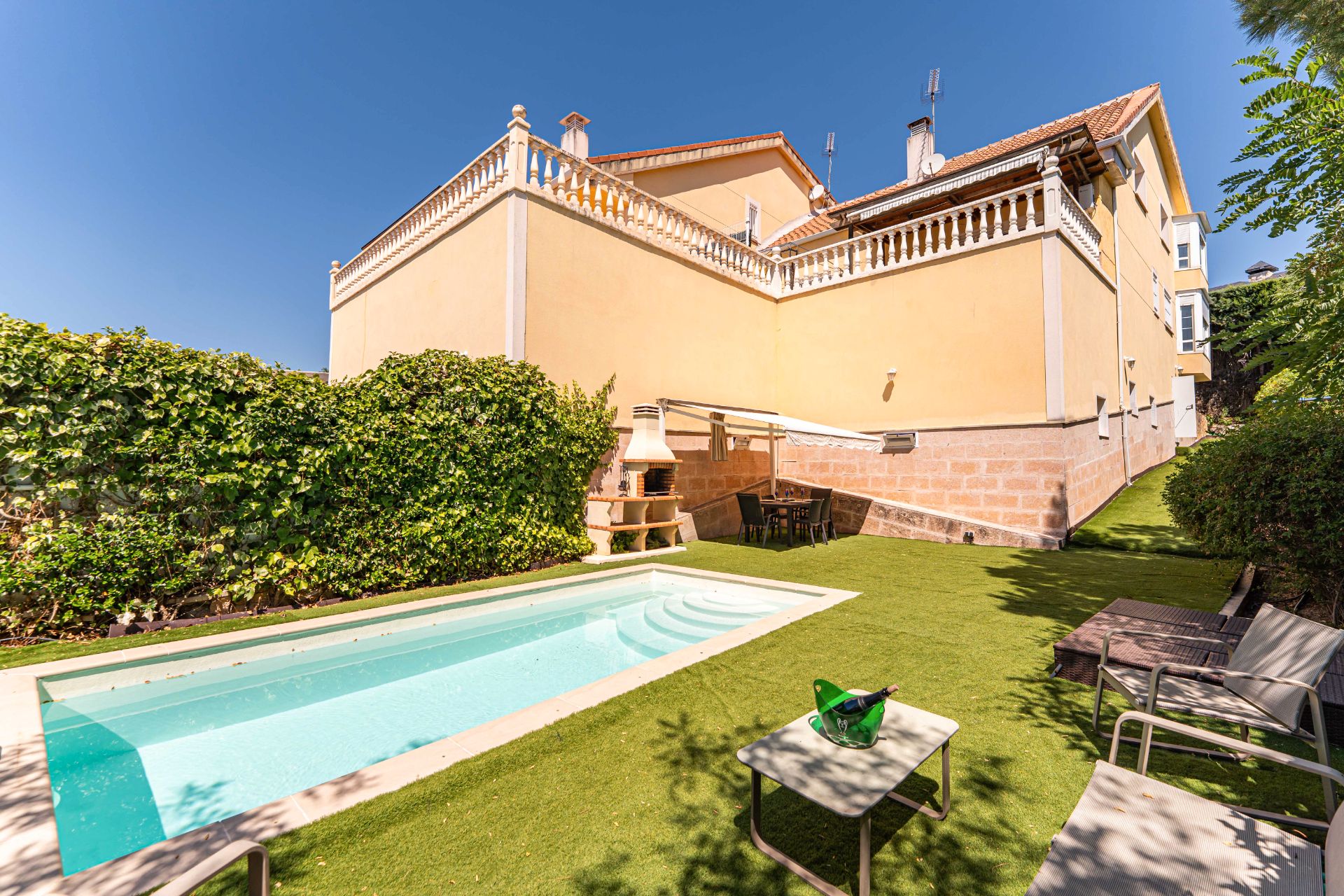 Garden of Single-family semi-detached for sale in Torrelodones  with Heating, Private garden and Terrace