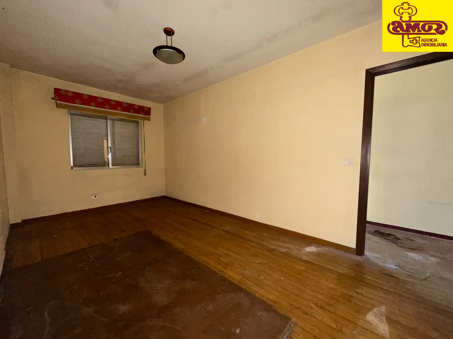 Piso en venta en Santiago de Compostela  con Trastero