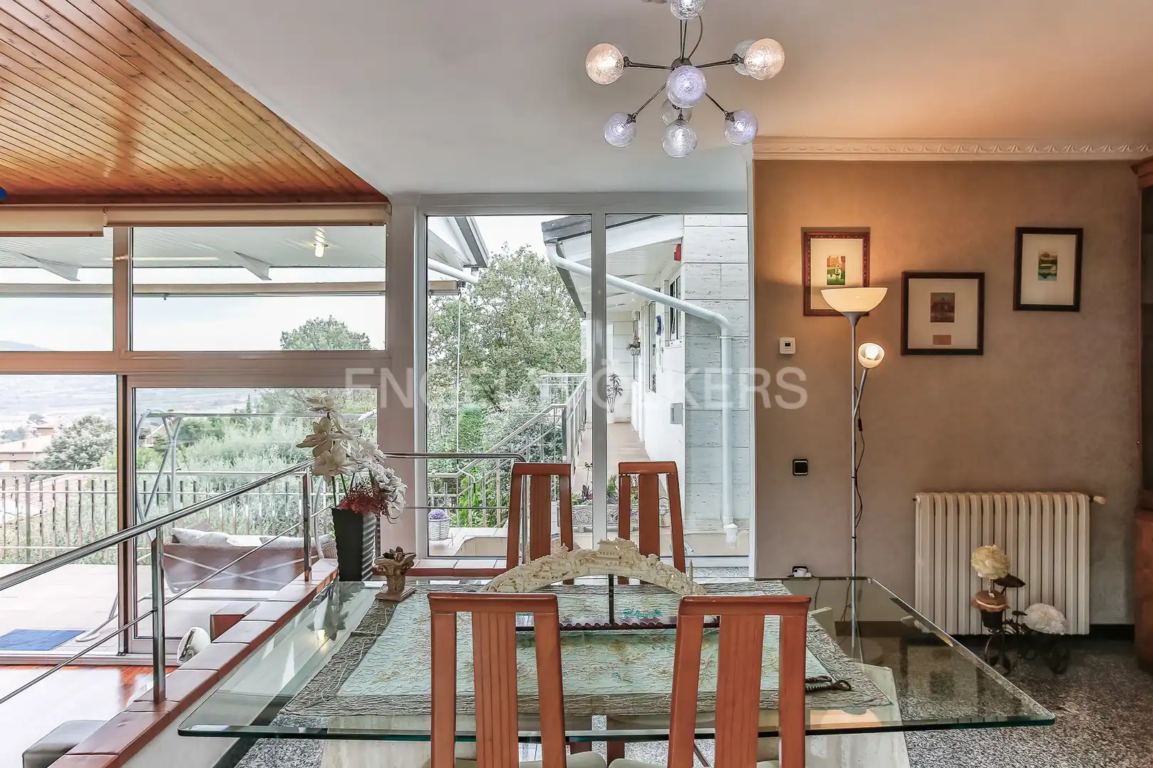 Comedor de Casa o chalet en venta en Santa Coloma de Cervelló con Calefacción, Jardín privado y Parquet