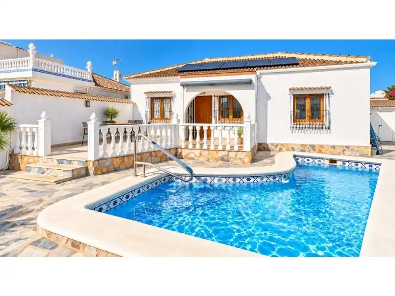 Villa à vendre à Zona Carrefour - Urbanizaciones