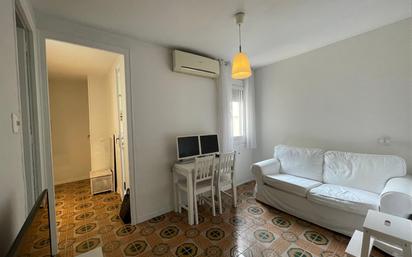 Living room of Flat for sale in  Barcelona Capital  with Balcony