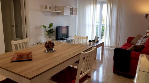 Foto 3 de Piso de alquiler en María Guerrero, San Pedro - Gabriel Miró - María Guerrero, La Línea de la Concepción