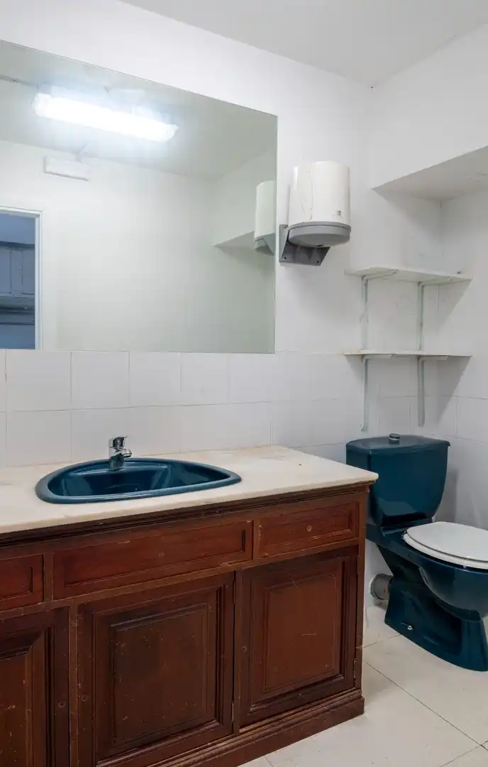 Baño de Local en venta en Ferrol