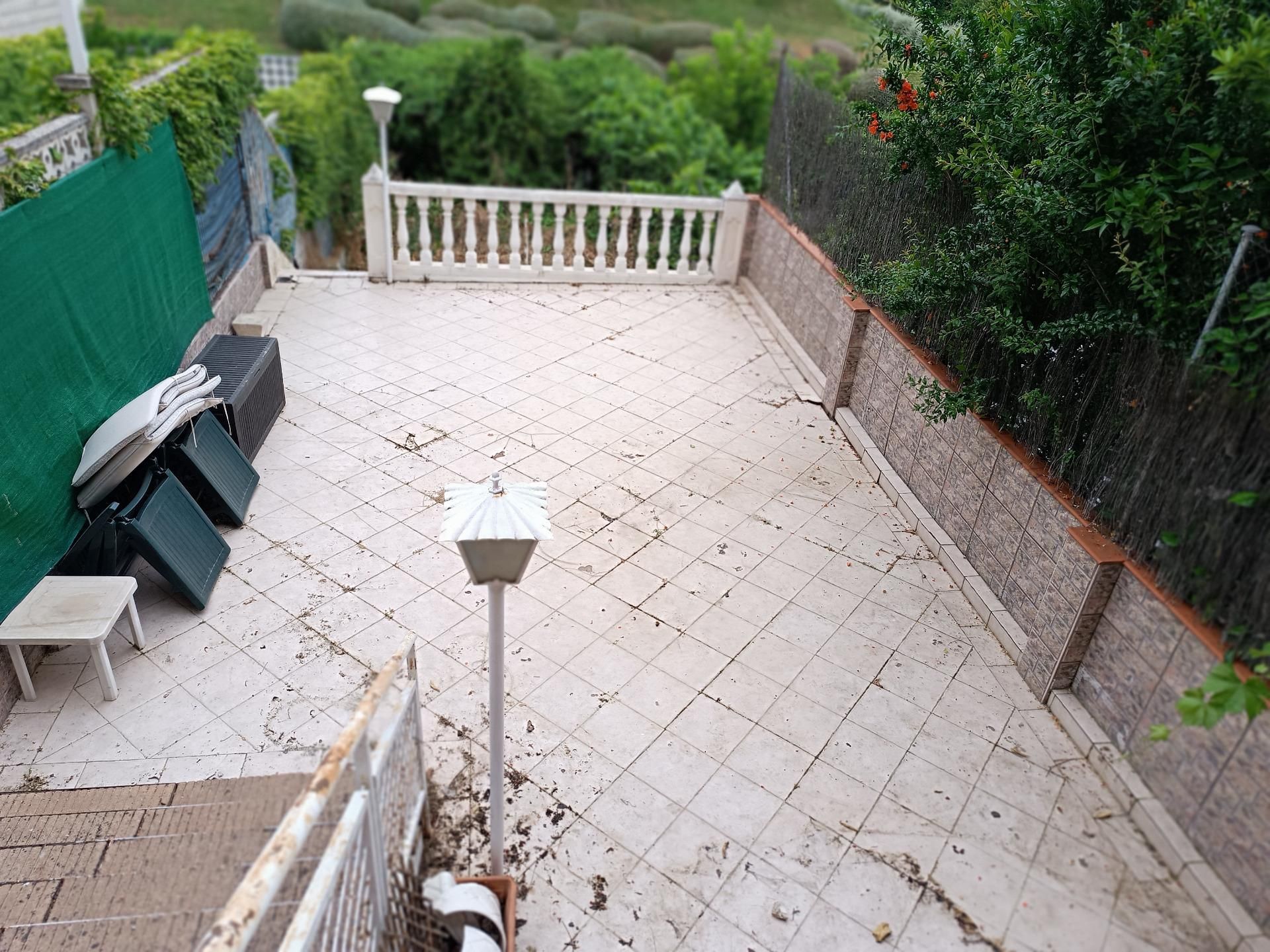 Terrassa de Casa adosada en venda en Móstoles amb Calefacció, Jardí privat i Terrassa