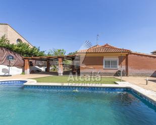 Garden of House or chalet for sale in Chiloeches  with Heating, Private garden and Storage room
