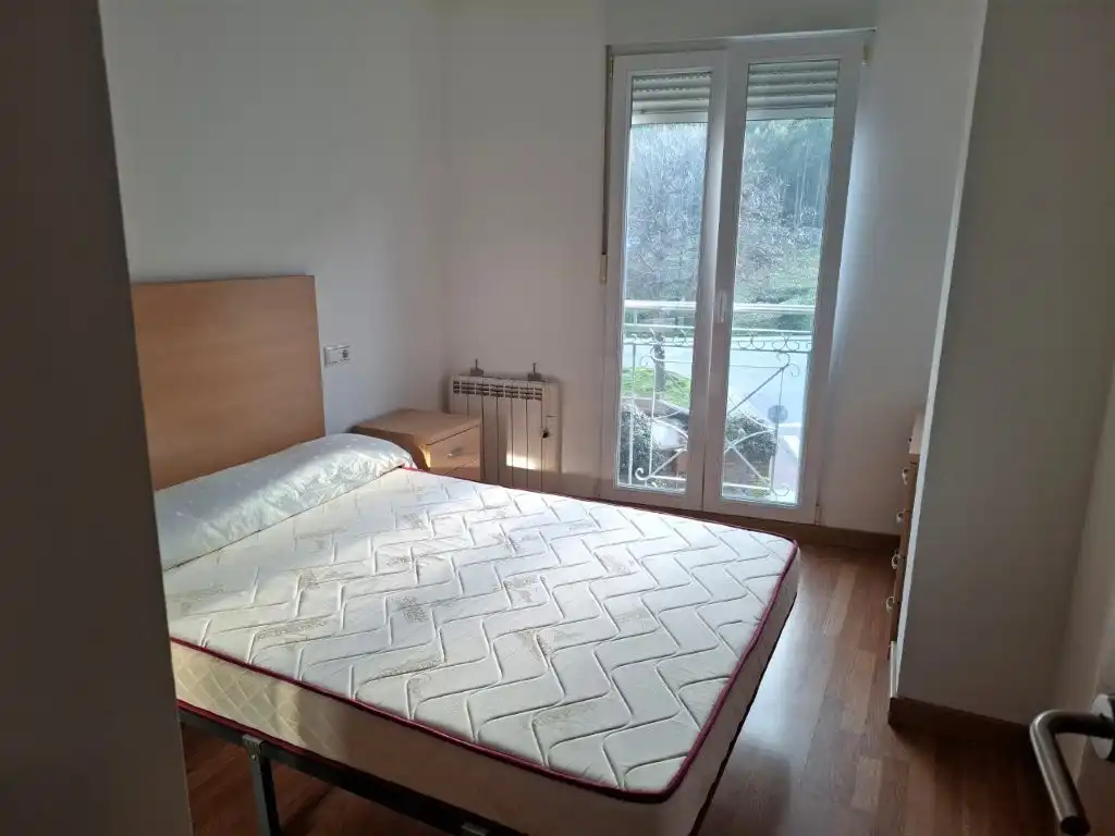 Habitación de Piso en venta en Burela con Calefacción, Trastero y Amueblado