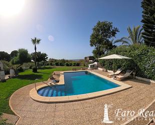 Jardí de Casa o xalet de lloguer en Chipiona amb Piscina