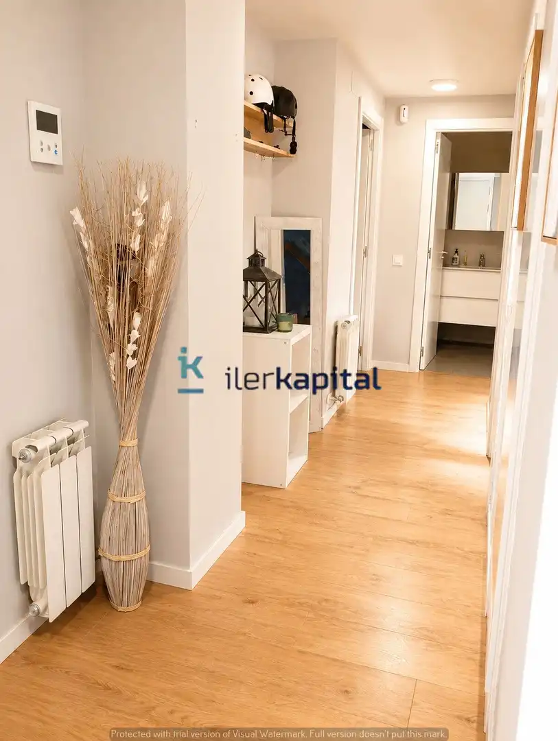 Wohnung zum Verkauf in Lleida mit Klimaanlage, Heizung und Terrasse