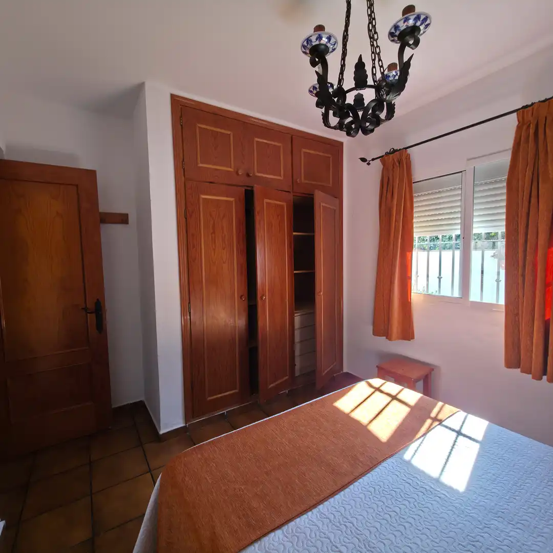Bedroom of Buildings for sale in Barbate