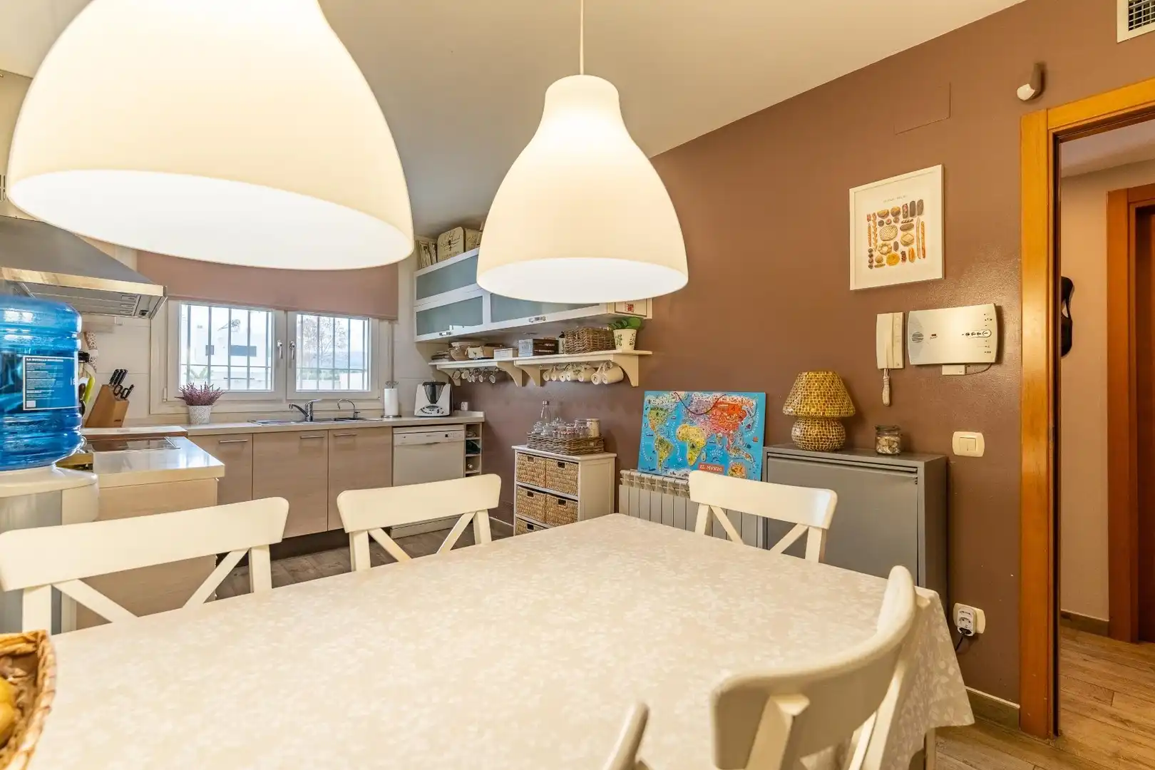 Comedor de Casa adosada en venta en Montbrió del Camp con Aire acondicionado, Calefacción y Jardín privado