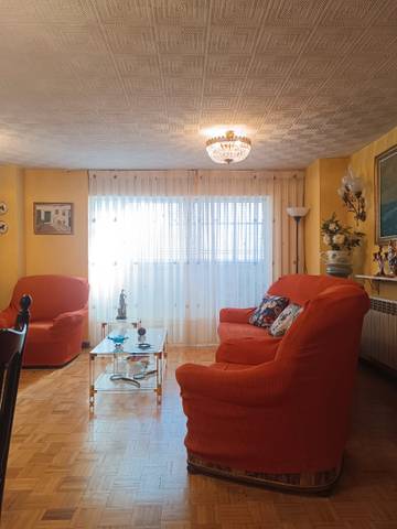 Piso en Venta en Calle de Portalegre en Opañel