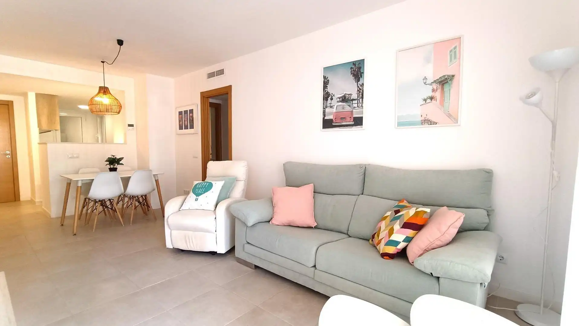 Sala d'estar de Apartament de lloguer en El Puig de Santa Maria amb Aire condicionat, Calefacció i Jardí privat