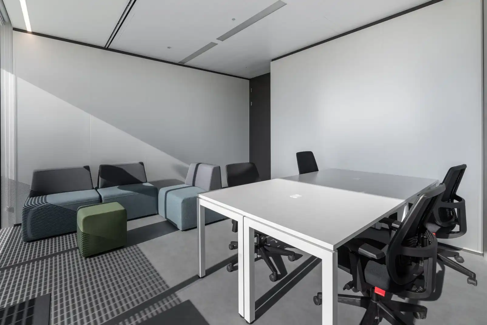 Büro zur Miete in Madrid mit Klimaanlage, Heizung und Möbliert