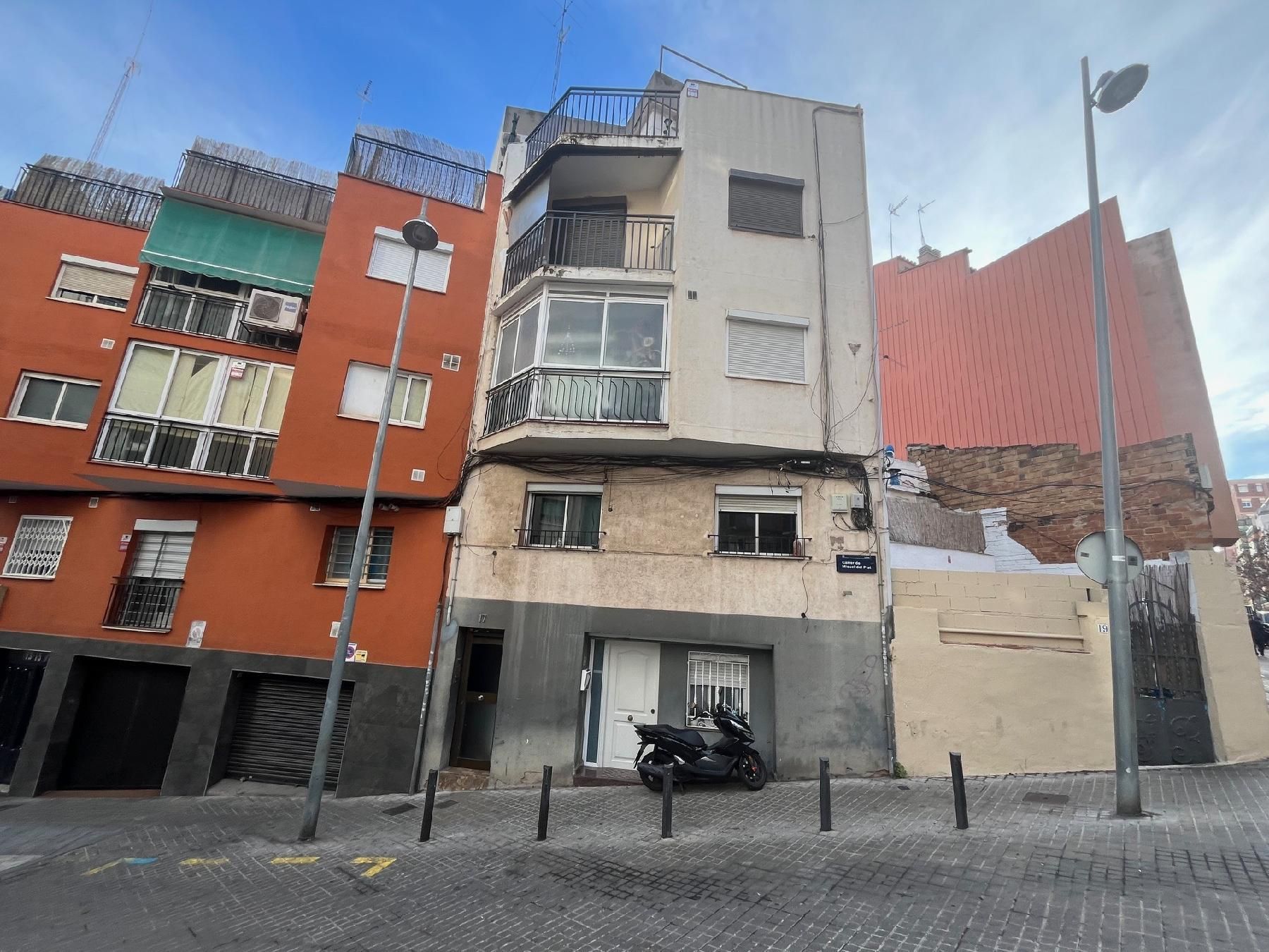 Piso en venta en La Salut