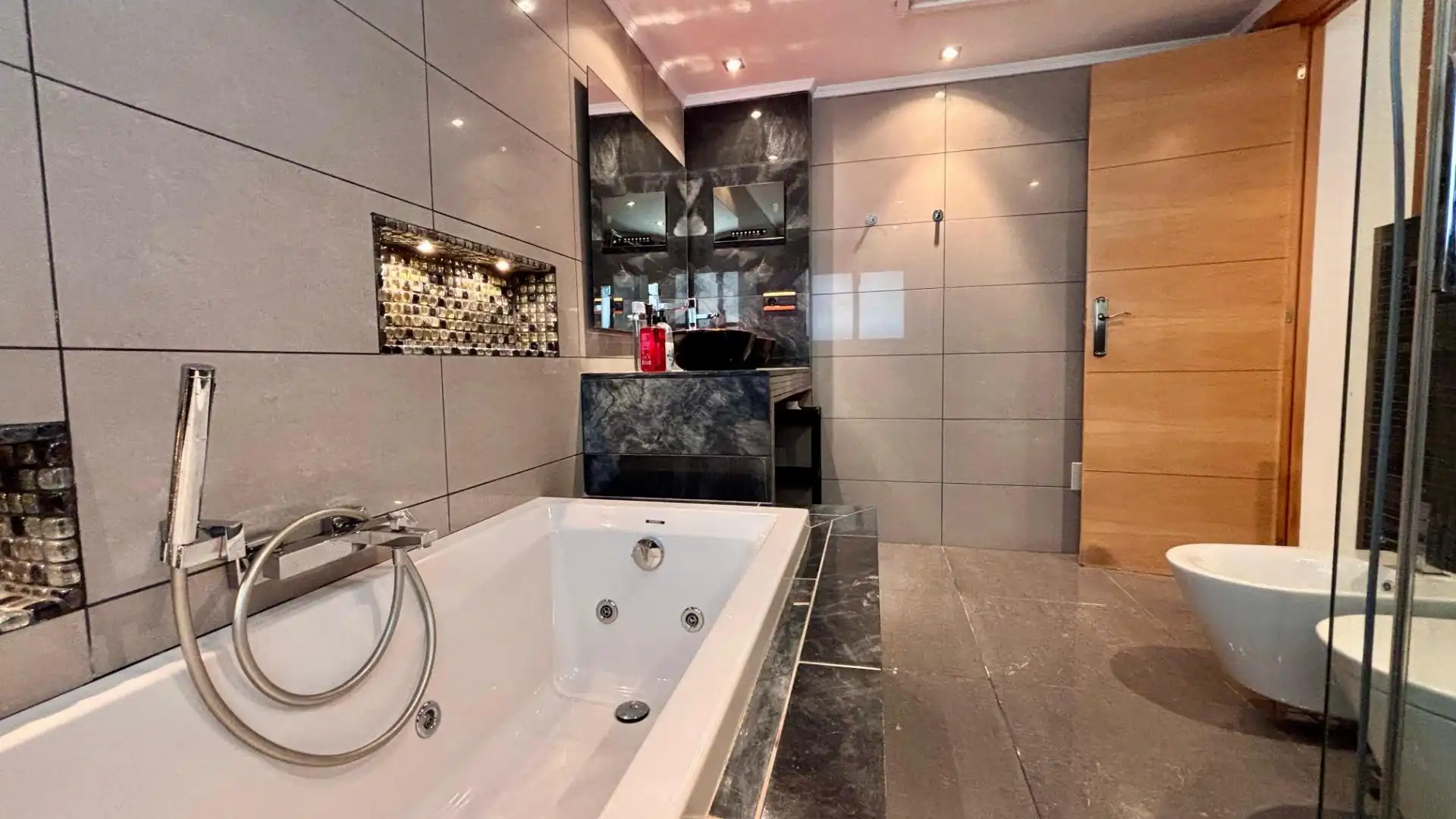 Villa con terrazza in vendita a Milla de Oro, imagen 27