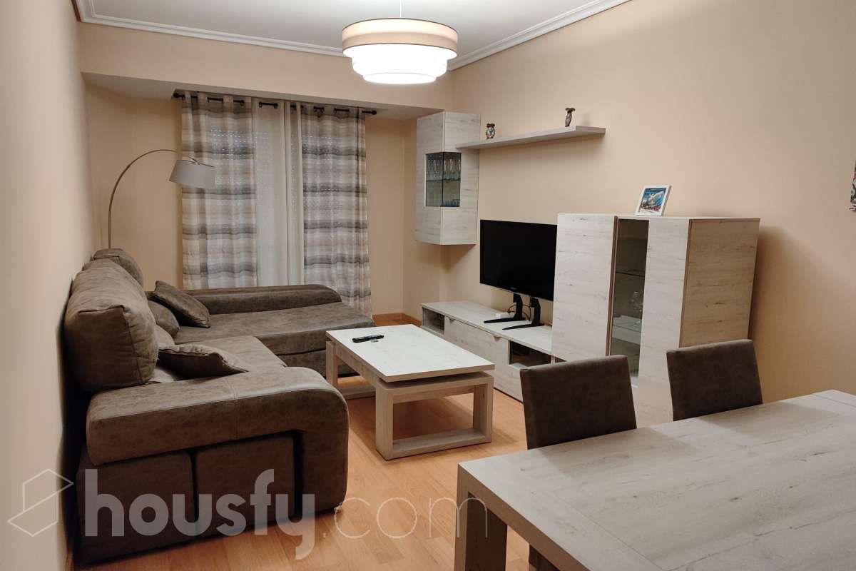 Living room of Flat to rent in  Logroño  with Heating, Furnished and Balcony
