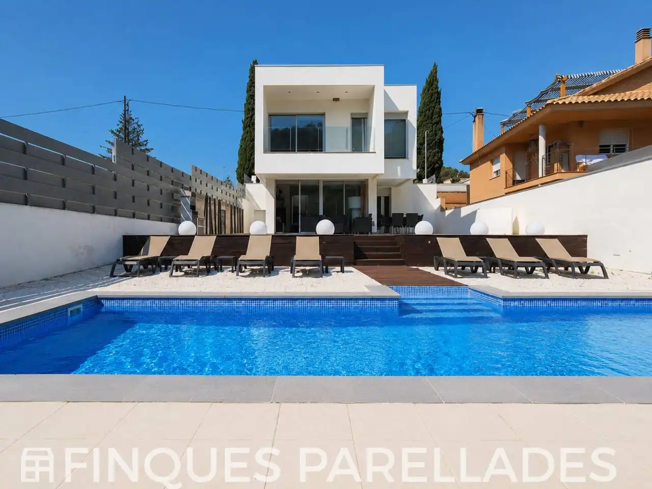 Casa con piscina en venta en Canyelles, imagen 3