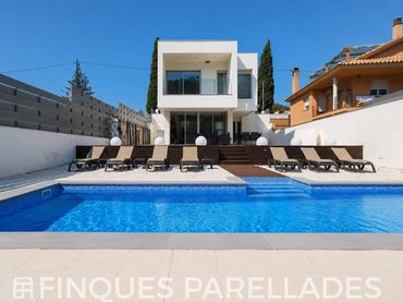 Haus mit Pool zum Verkauf in Canyelles