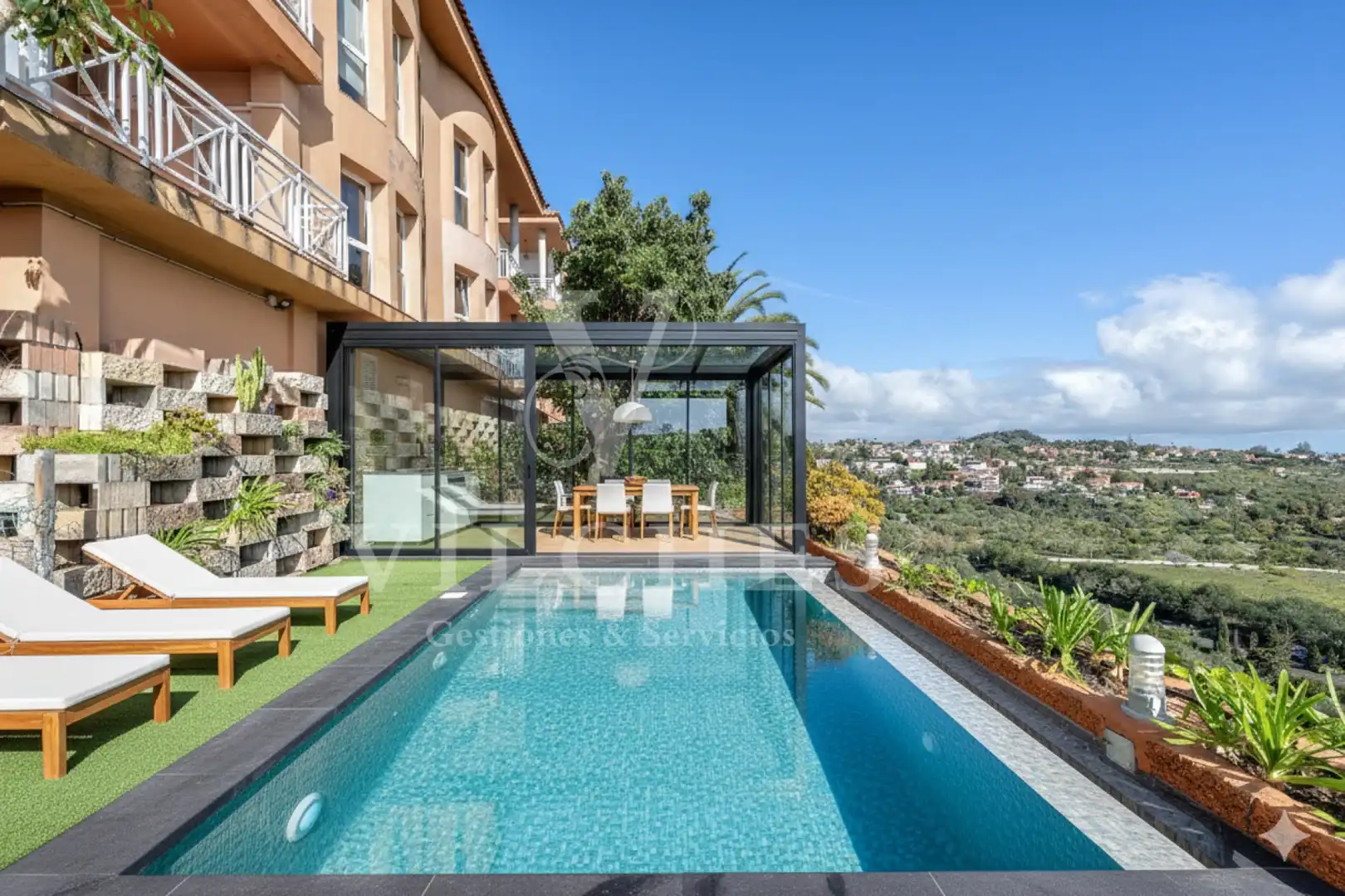 Piscina de Casa adosada en venda en Santa Brígida amb Aire condicionat, Jardí privat i Terrassa