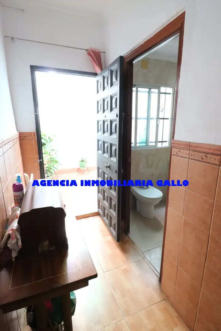 Detached homes for sale in Sevilla  with Air Conditioner and Storage room