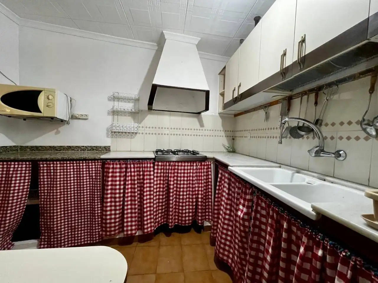Cocina de Casa o chalet de alquiler en San Jorge / Sant Jordi con Terraza y Amueblado
