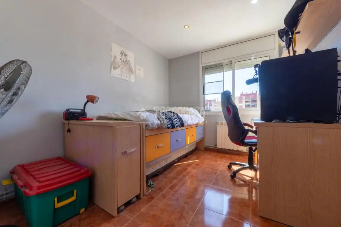 Habitación de Piso en venta en Tarragona con Aire acondicionado, Calefacción y Parquet