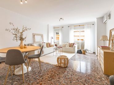 Flat with balcony for sale in Calle ALZIRA