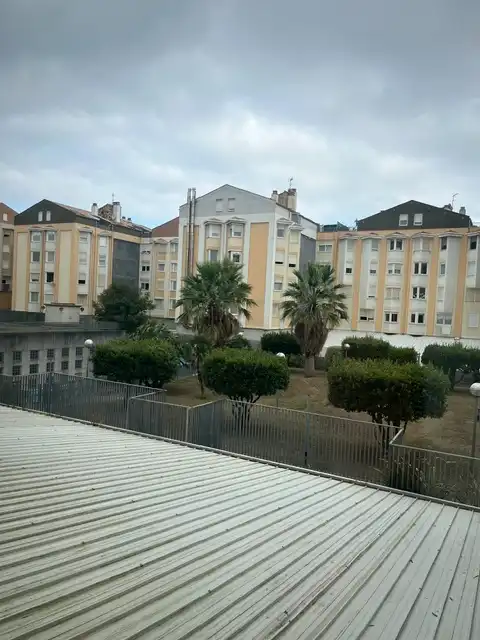 Vista exterior de Pis en venda en Santa Cruz de Bezana amb Calefacció, Moblat i Forn