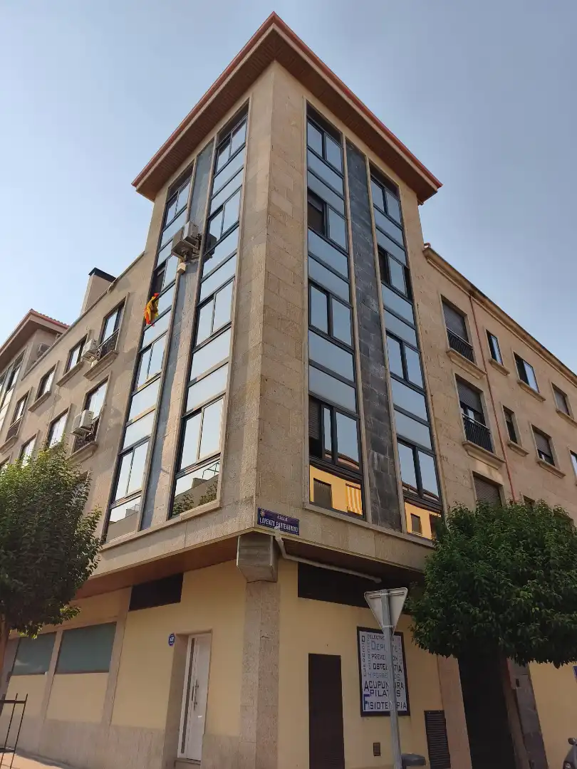 Vista exterior de Piso en venta en Arévalo con Calefacción, Terraza y Amueblado